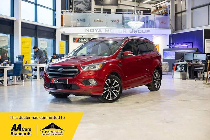 Used Ford Kuga ST-Line 180 HP (132 kW) 2017 Red SUV
