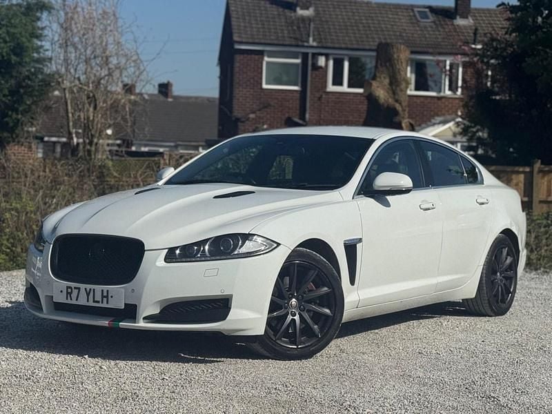 Used Jaguar XF Premium Luxury 200 HP (147 kW) 2013 White Sedan