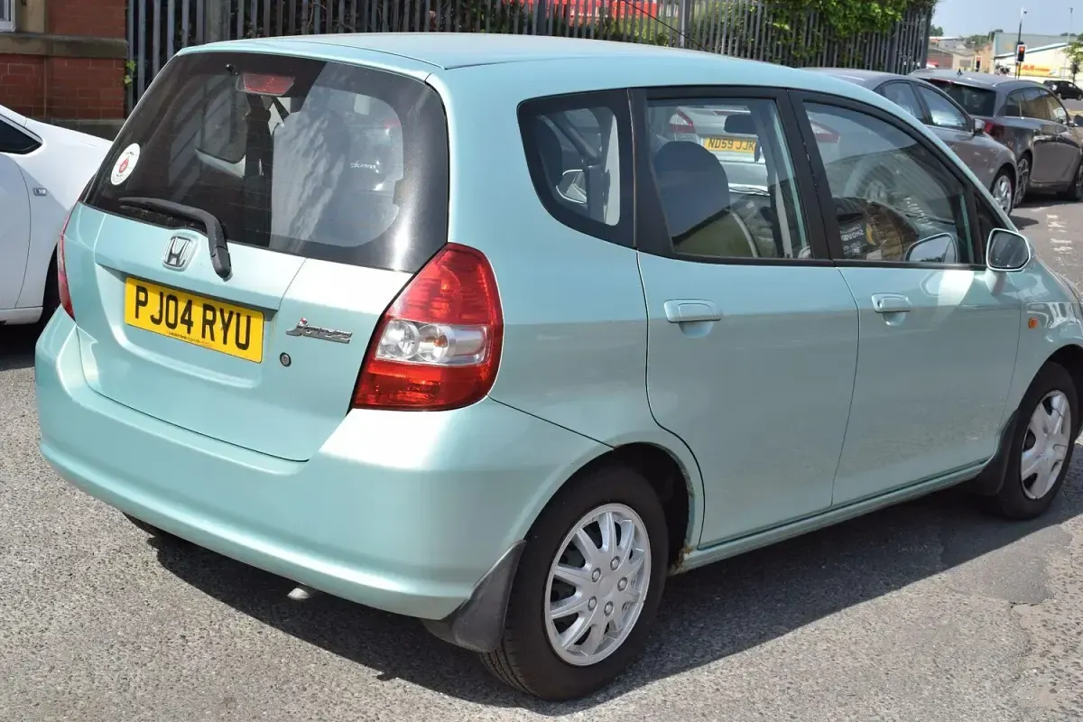 Used Honda Jazz SE 83 HP (61 kW) 2004 Green Hatchback