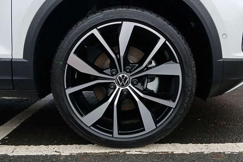 New VW T-Roc Design 150 HP (110 kW) 2025 White SUV