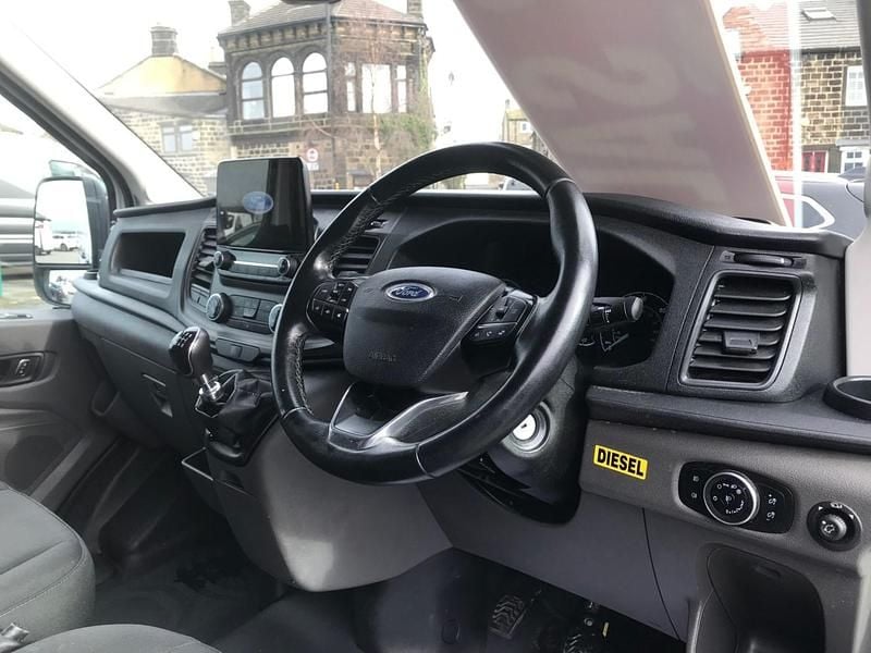 Begagnad Ford Transit Trend 130 HK (95 kW) 2021 Vit Van