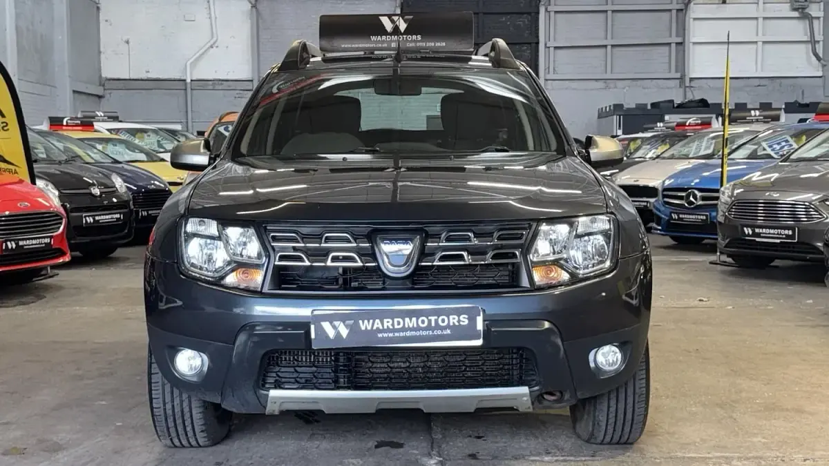Used Dacia Duster Lauréate 110 HP (80 kW) 2017 Grey SUV