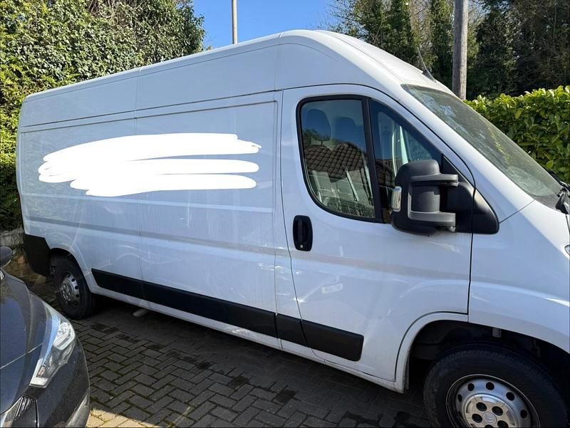 Used Citroën Relay 140 HP (102 kW) 2022 White Van