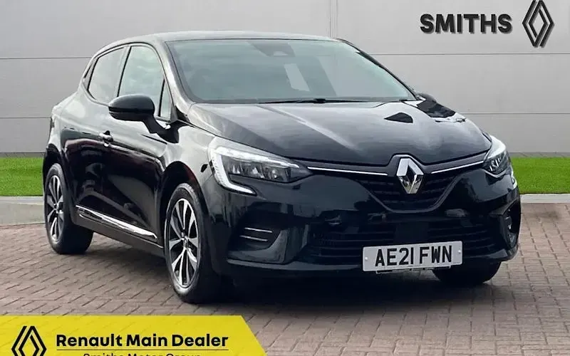 Used Renault Clio Iconic 101 HP (74 kW) 2020 Hatchback
