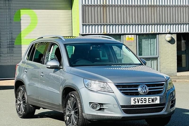 Grey Used 2009 VW Tiguan Sportline SUV | £2,749 (Fair price) - Image 1/1