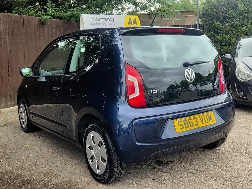 Used VW up! take up! 60 HP (44 kW) 2014 Blue Hatchback