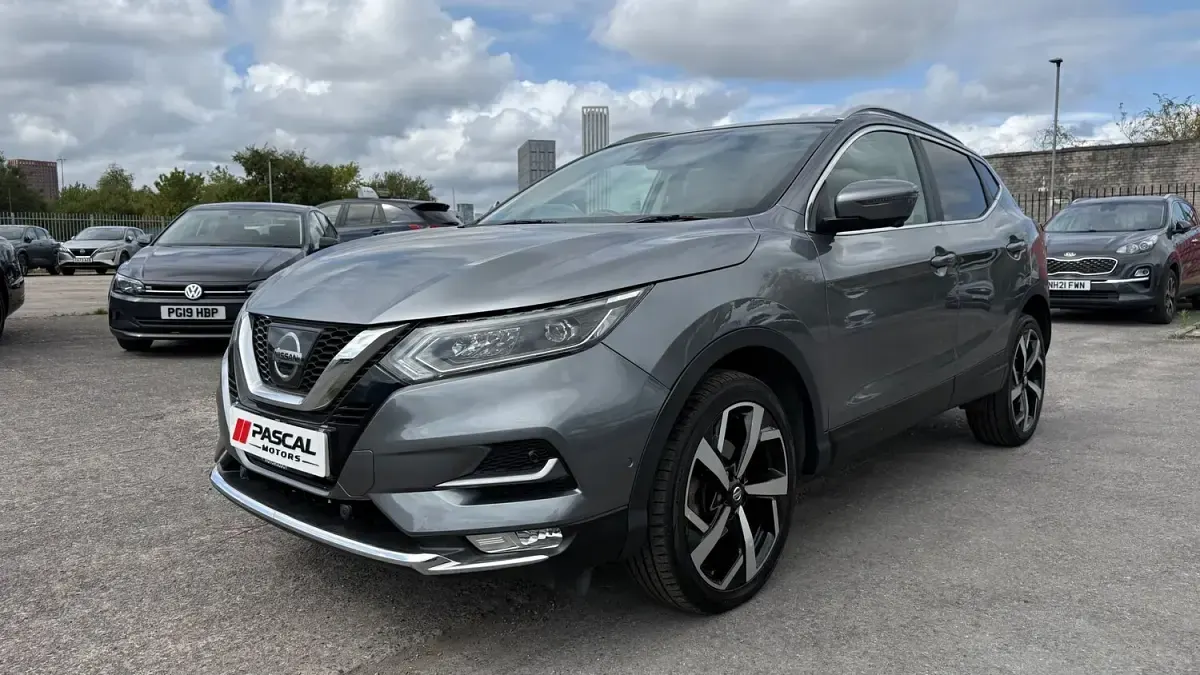 Used Nissan Qashqai Tekna 2018 Grey SUV