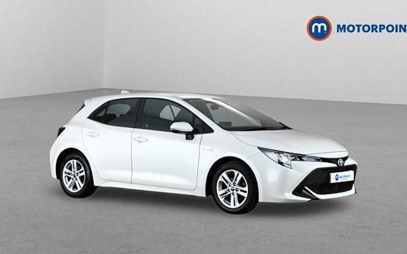 Begagnad Toyota Corolla 122 HK (89 kW) 2022 Halvkombi