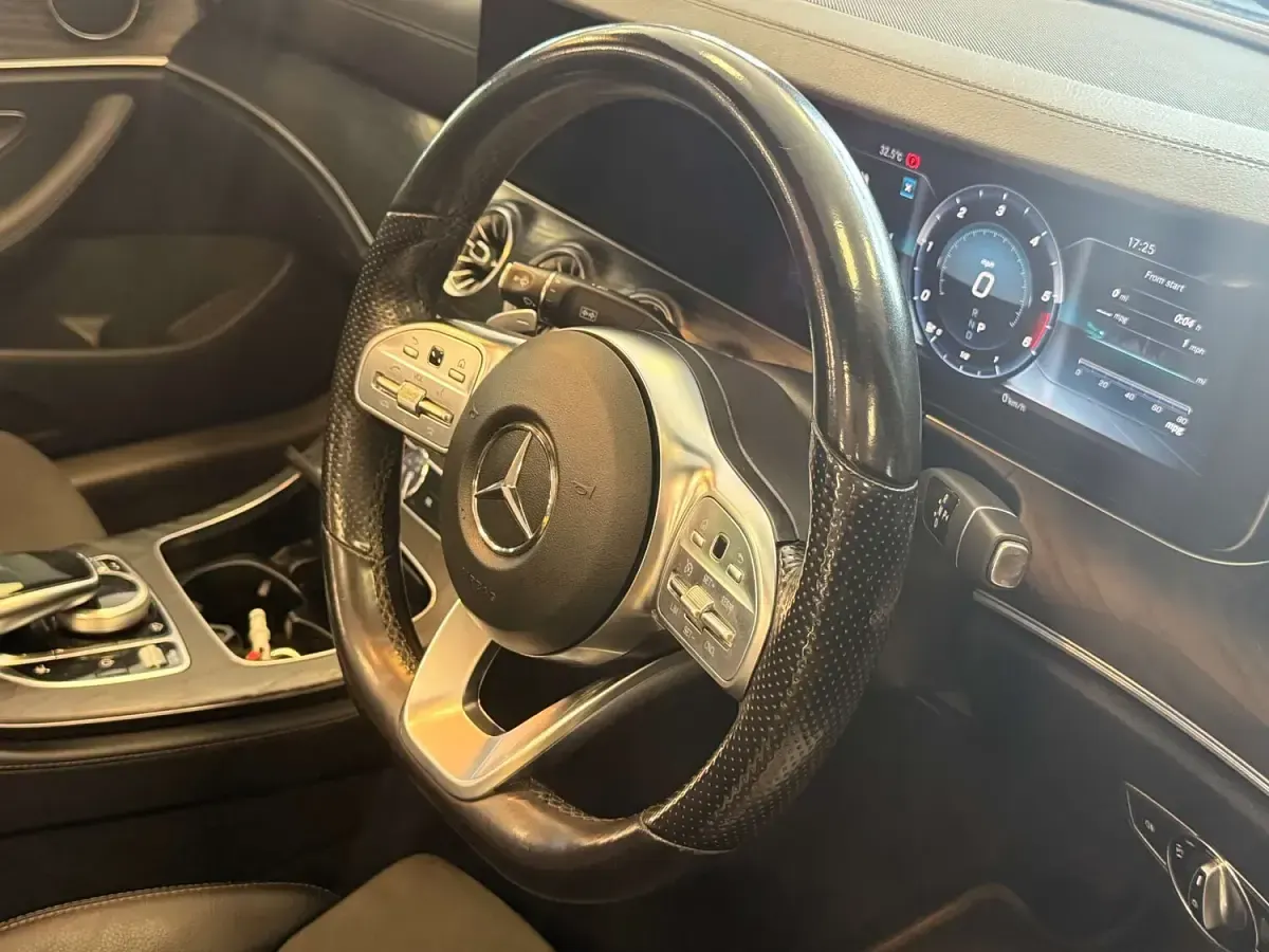 Used Mercedes E220 AMG line 2019 Black Cabriolet