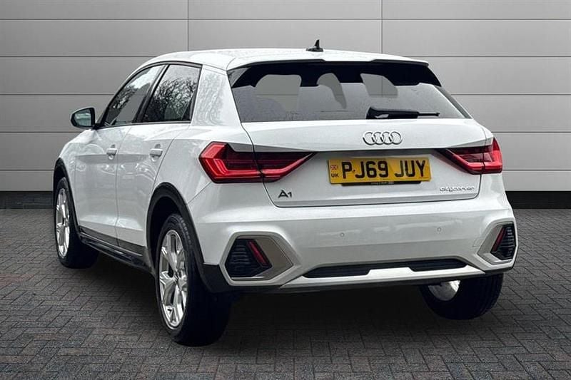 Used Audi A1 Design 116 HP (85 kW) 2020 Glacier white SUV