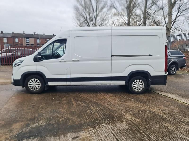 Used Maxus V90 204 HP (150 kW) 2023 White Van