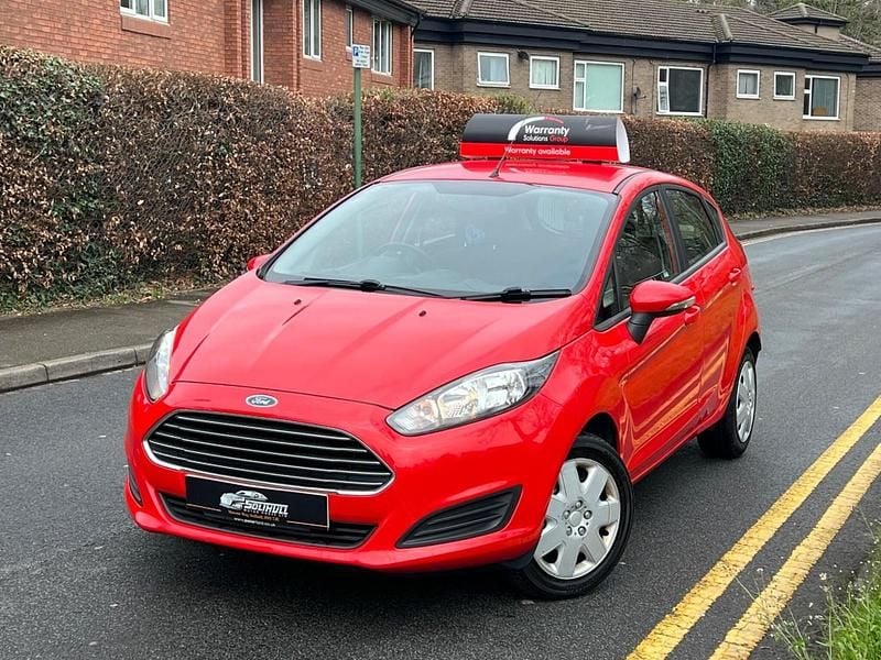 Used Ford Fiesta Style 82 HP (60 kW) 2013 Red Hatchback