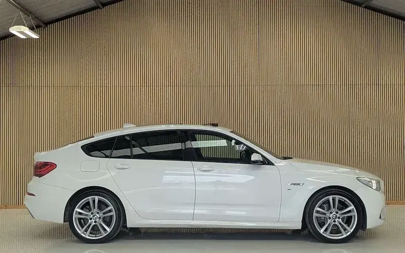 Used BMW 520 M Sport 184 HP (135 kW) 2013 White Hatchback