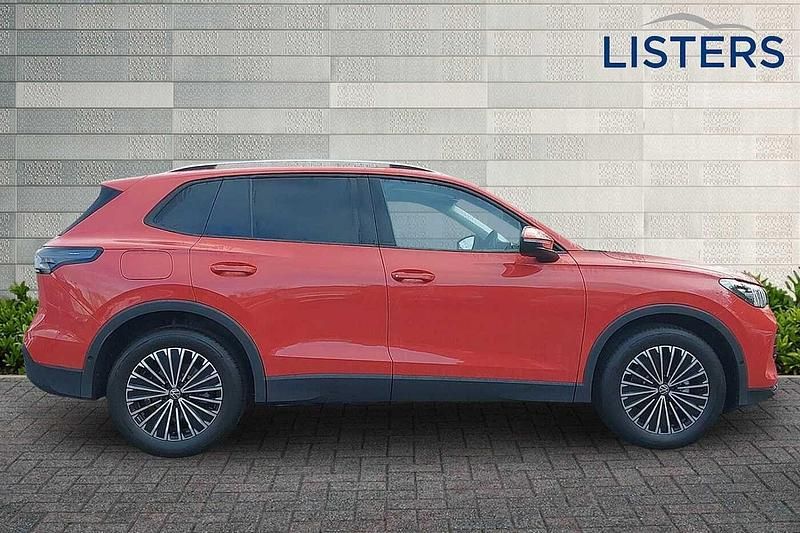 New VW Tiguan Match 150 HP (110 kW) 2025 Persimmon red SUV