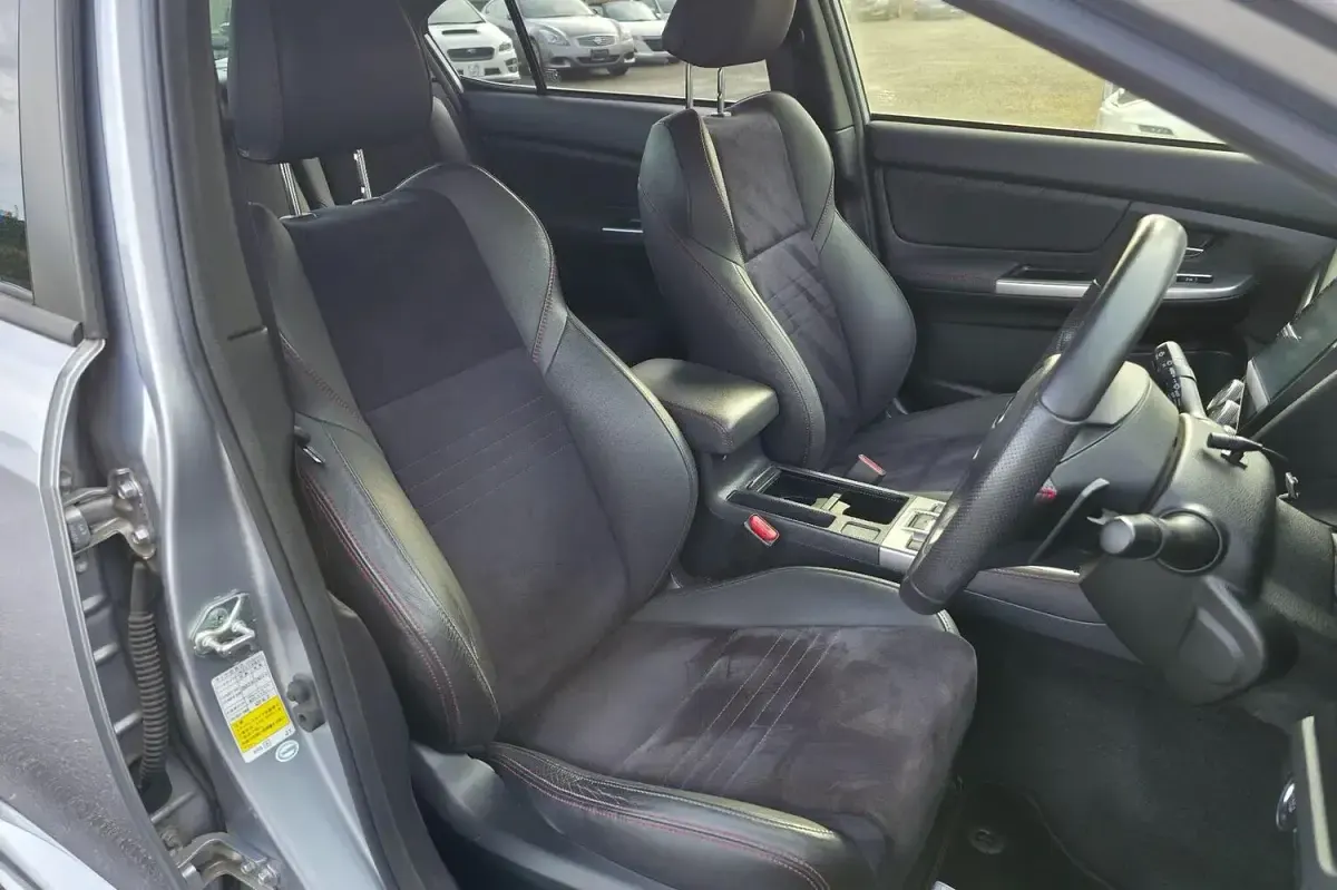 Used Subaru WRX STI GT 300 HP (220 kW) 2015 Silver Sedan
