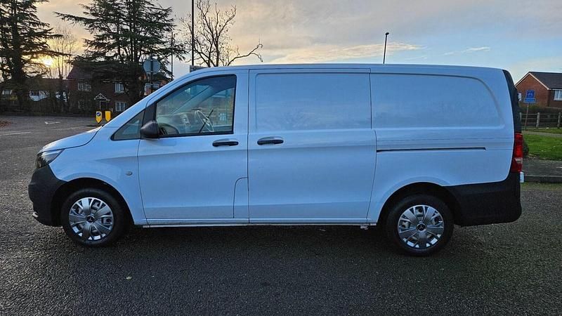 Begagnad Mercedes Vito 134 HK (98 kW) 2019 Vit Van