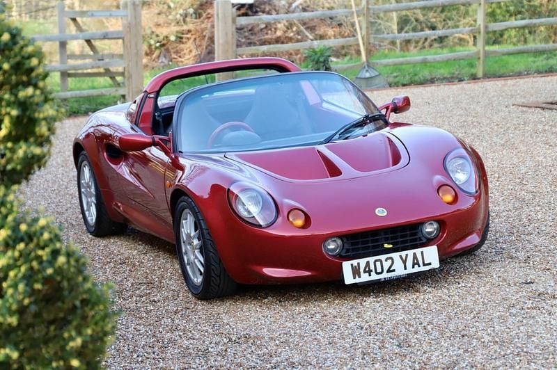 Used Lotus Elise 2000 Red Cabriolet