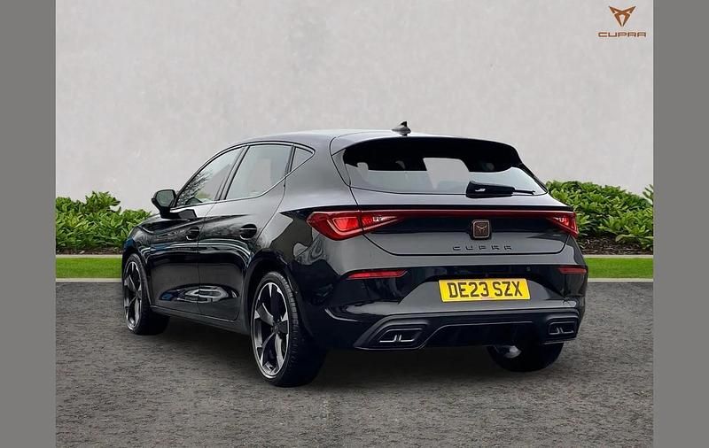 Used Cupra Leon 147 HP (108 kW) 2023 Black Hatchback