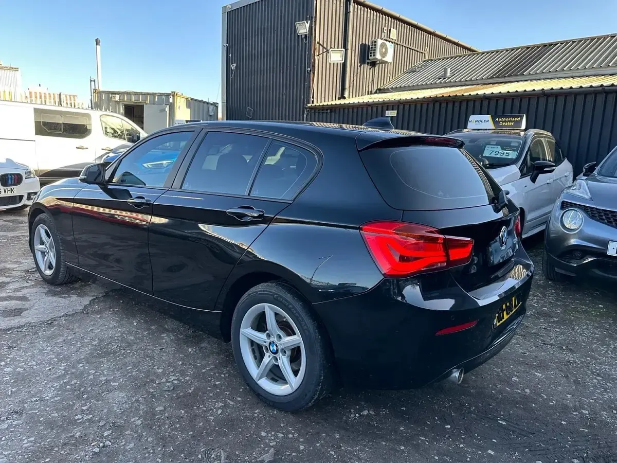 Used BMW 118 2018 Black Hatchback