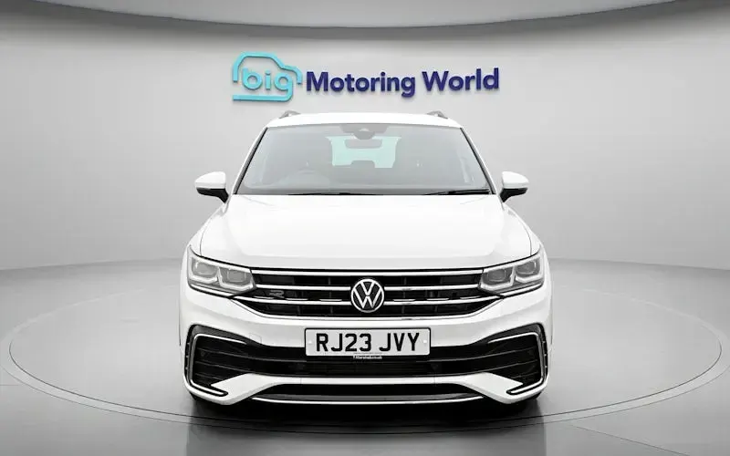 Używany VW Tiguan R-line 150 KM (110 kW) 2023 Biały SUV