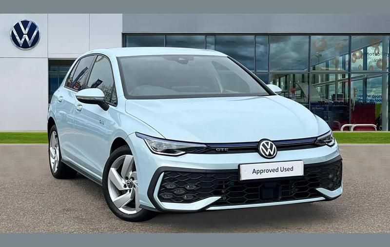 Used VW Golf VIII GTE 267 HP (196 kW) 2025 Blue Hatchback