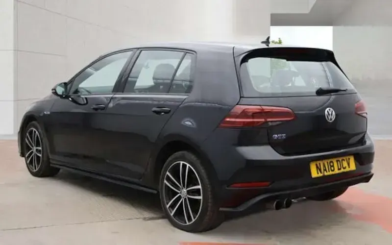 Used VW Golf VII GTE 204 HP (150 kW) 2018 Black Hatchback