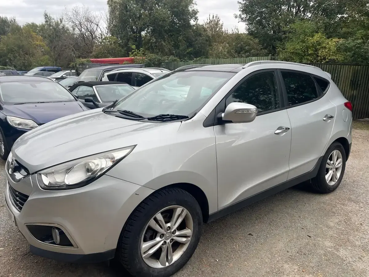 Used Hyundai ix35 Premium 115 HP (84 kW) 2011 Silver SUV