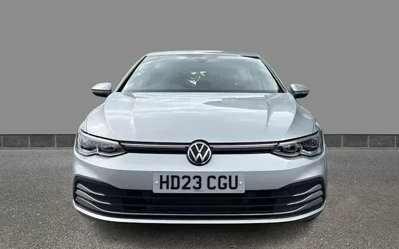 Used VW Golf VIII Style 131 HP (96 kW) 2023 Silver Hatchback