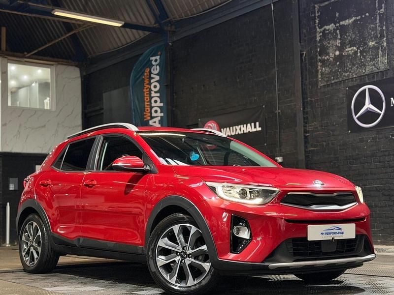 Used Kia Stonic 113 HP (83 kW) 2019 Red SUV
