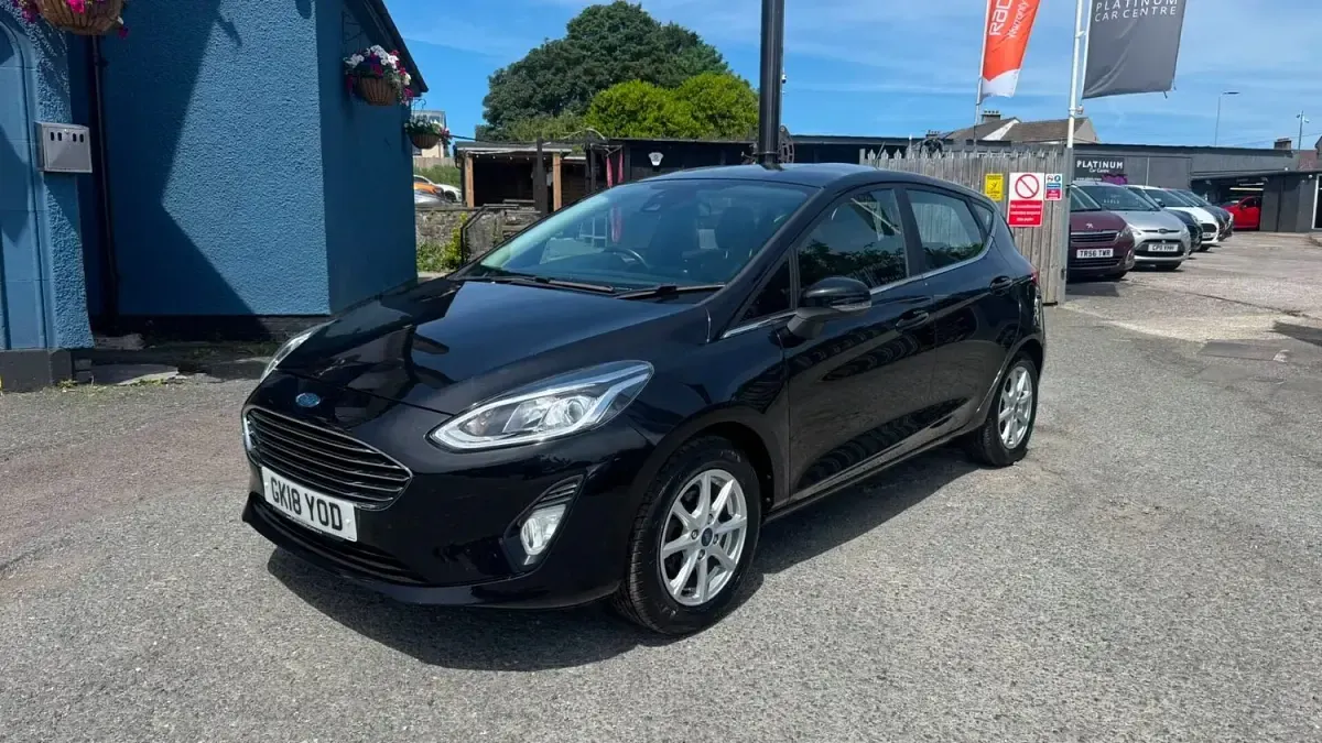 Used Ford Fiesta Zetec 100 HP (73 kW) 2018 Black Hatchback