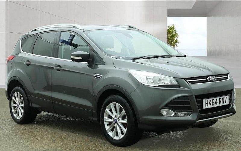 Usado Ford Kuga Titanium 150 HP (110 kW) 2015 SUV