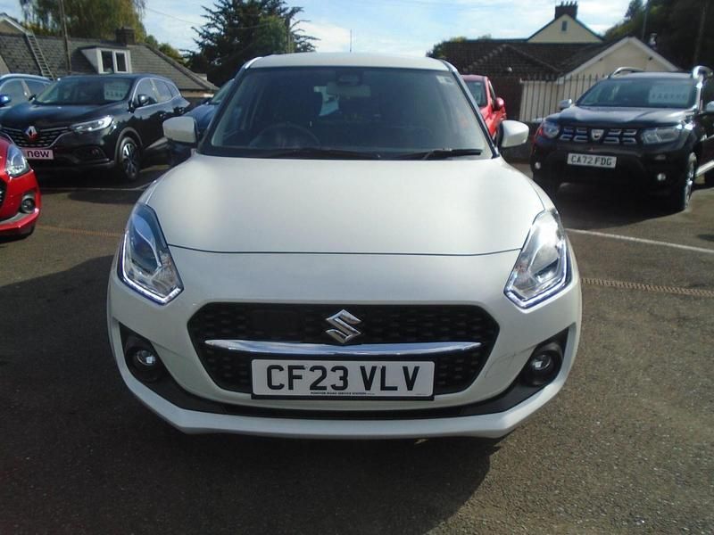 Used Suzuki Swift SZ5 83 HP (61 kW) 2023 White Hatchback