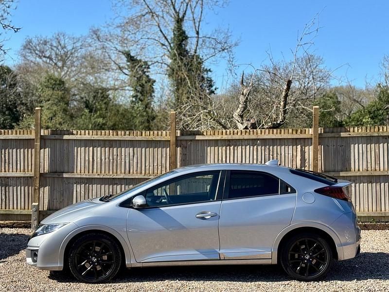 Used Honda Civic Sport 120 HP (88 kW) 2016 Silver Hatchback