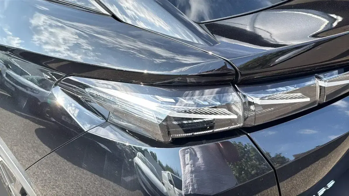 Usado Peugeot 408 GT 134 CV (98 kW) 2025 Negro SUV