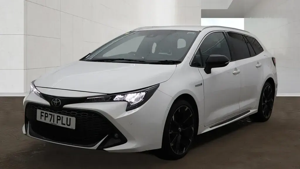 Used Toyota Corolla Sport 2022 White Estate