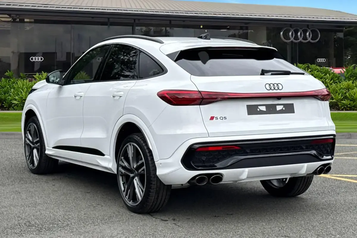 New Audi SQ5 Sportback Black Edition 2026 White SUV