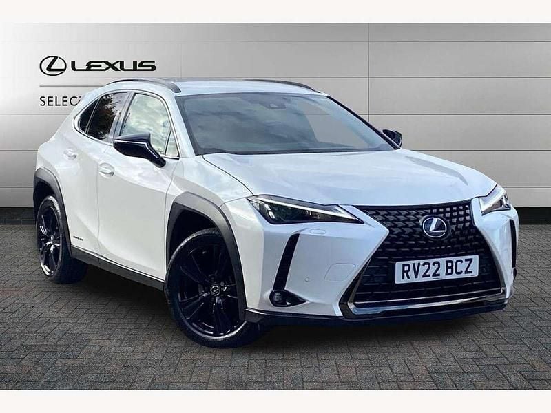 White Used 2022 Lexus UX 250h SUV | £19,799 (Fair price) - Image 1/3