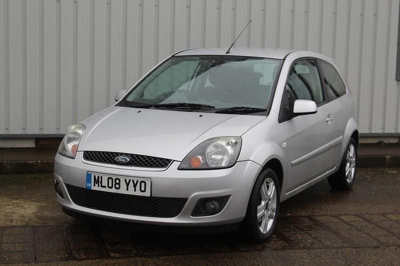 Used Ford Fiesta Zetec 2008 Silver Hatchback