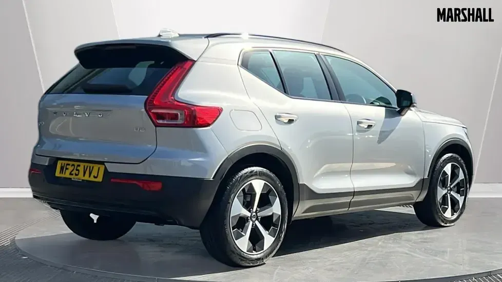 Used Volvo XC40 Plus 163 HP (119 kW) 2025 Silver SUV