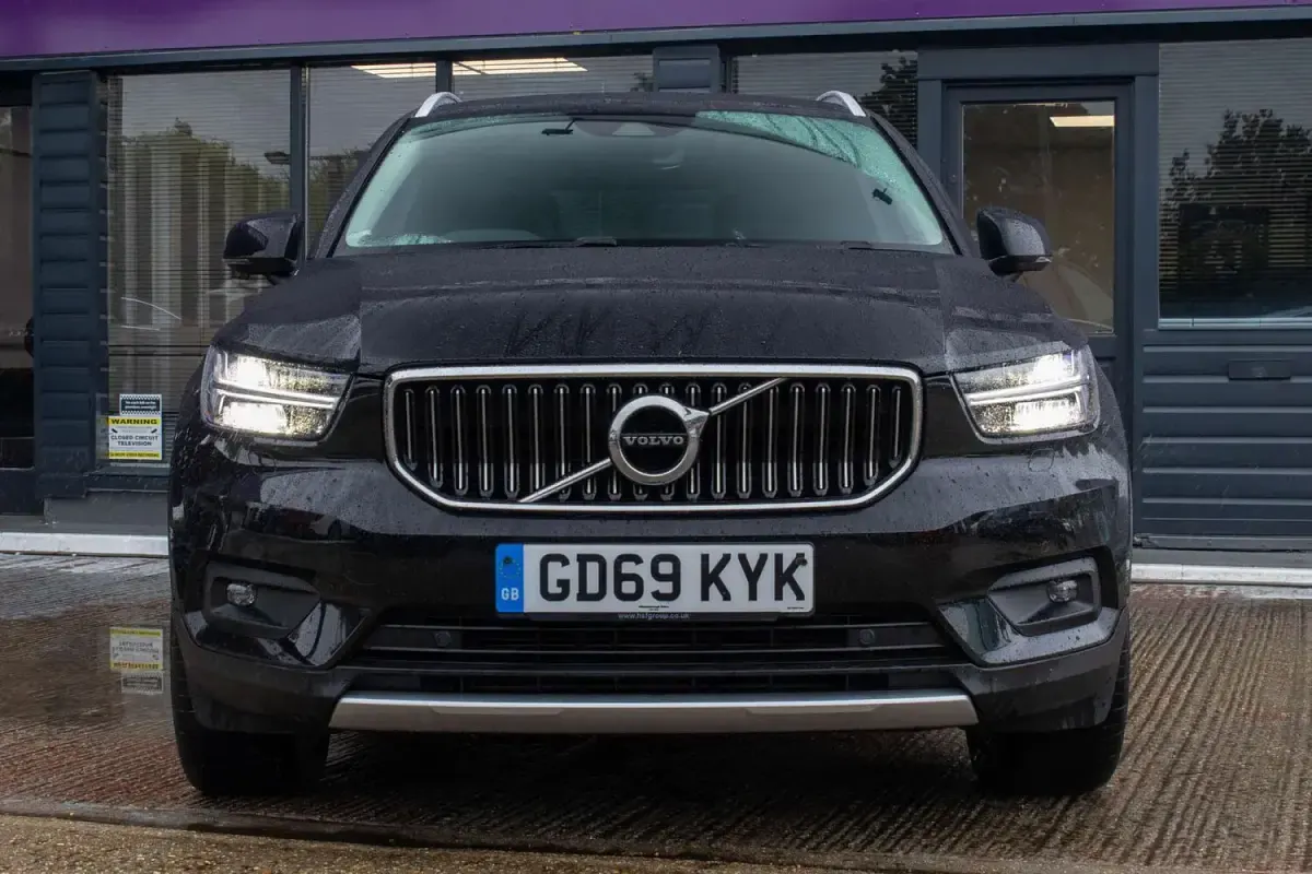 Used Volvo XC40 Inscription 190 HP (139 kW) 2020 Black SUV