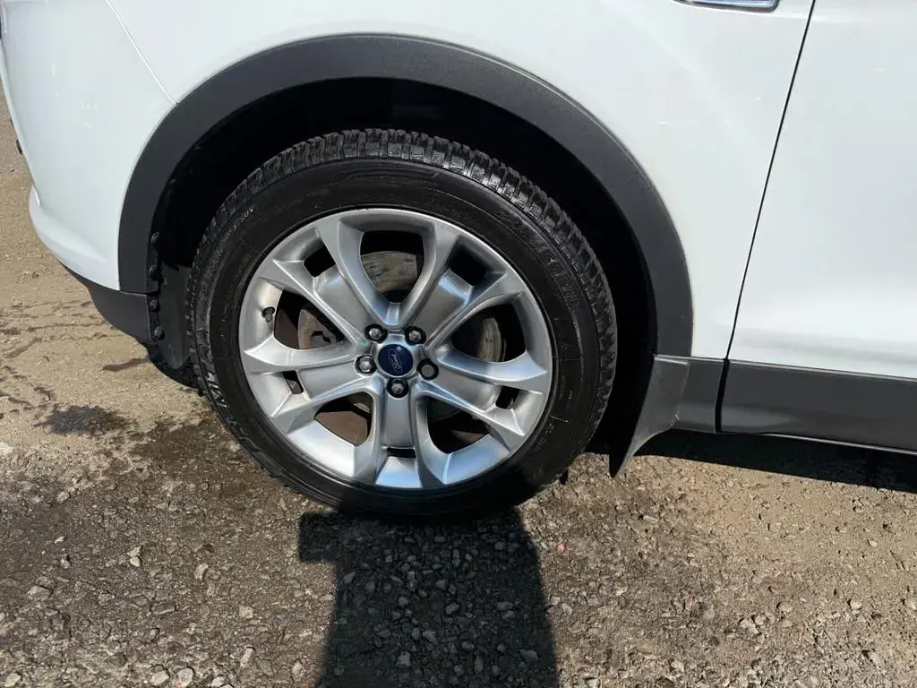 Used Ford Kuga Zetec 2014 White SUV