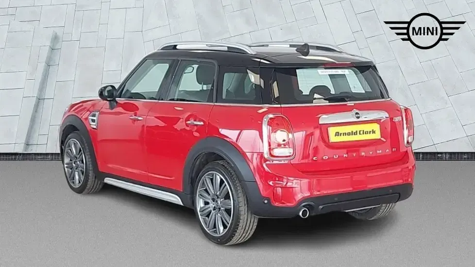 Used Mini Cooper Countryman Exclusive 134 HP (98 kW) 2019 Red SUV