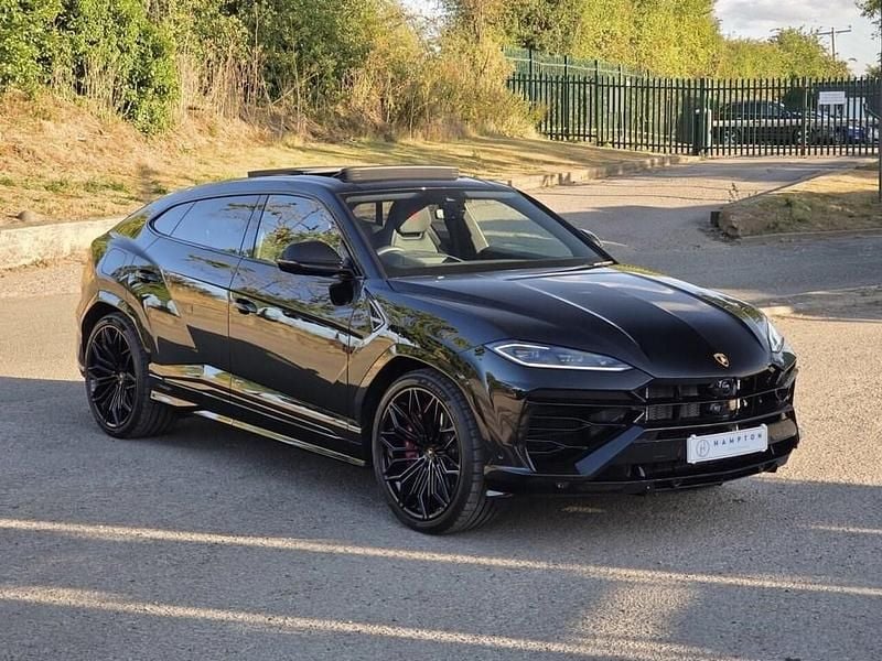 Black New 2025 Lamborghini Urus SUV | £259,995 (Super price) - Image 1/4