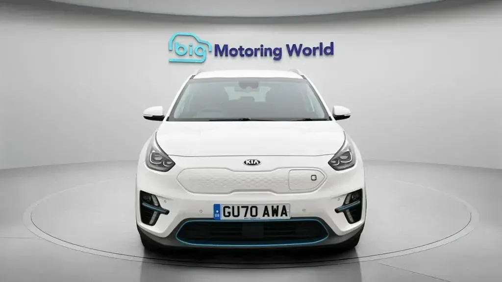 Used Kia e-Niro 147 kW (201 HP) 2020 White SUV