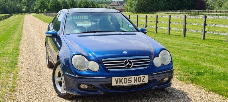 Blue Used 2005 Mercedes C220 SE Coupe | £2,993 - Image 1/4