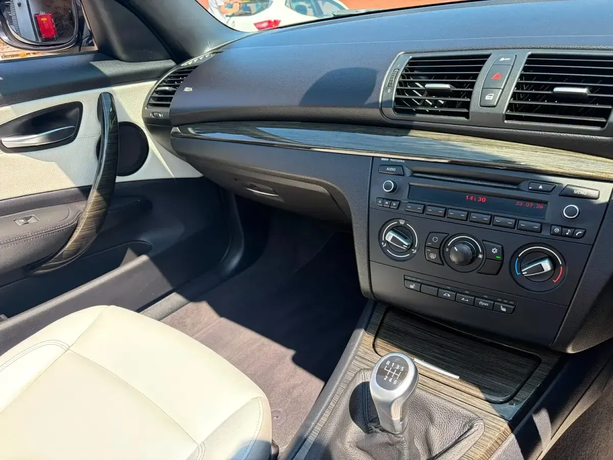 Used BMW 118 Cabriolet Exclusive 2012 Grey Cabriolet