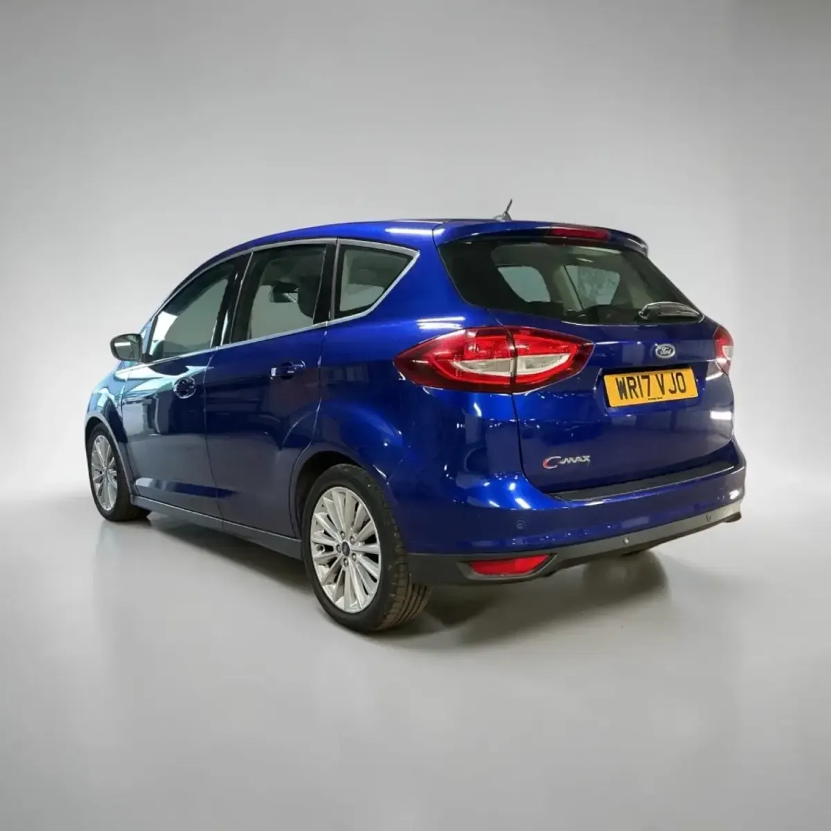 Used Ford C-MAX Titanium 2017 Blue MPV