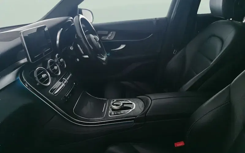 Usado Mercedes GLC220 AMG Line Premium 170 HP (125 kW) 2018 Preto Coupé