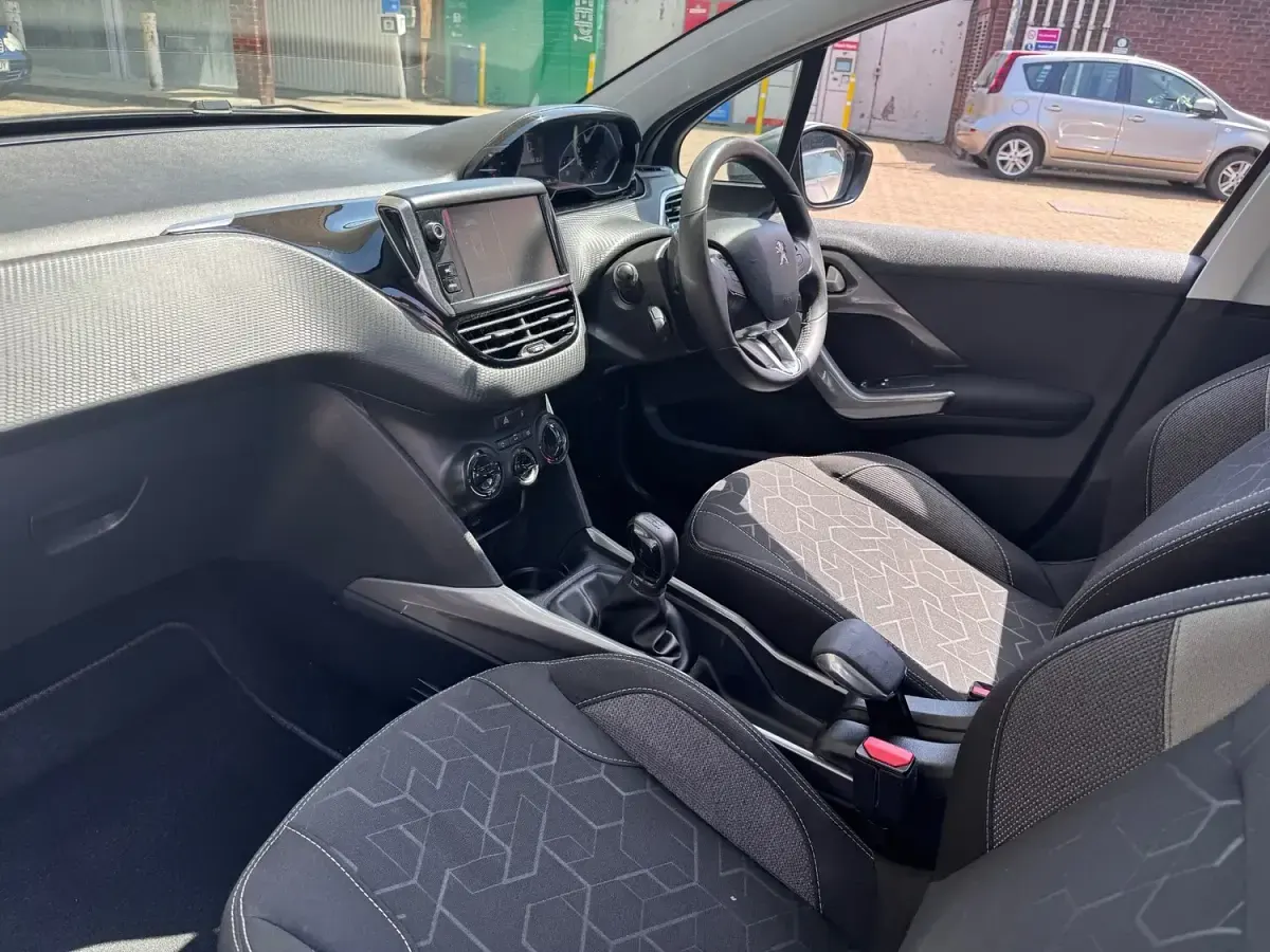 Used Peugeot 2008 Active 2017 Grey SUV