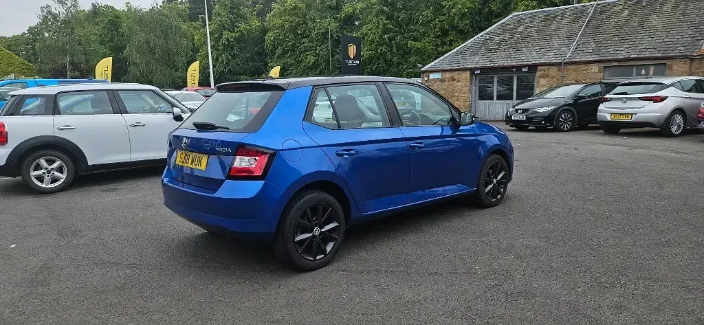 Used Skoda Fabia 2018 Blue Hatchback